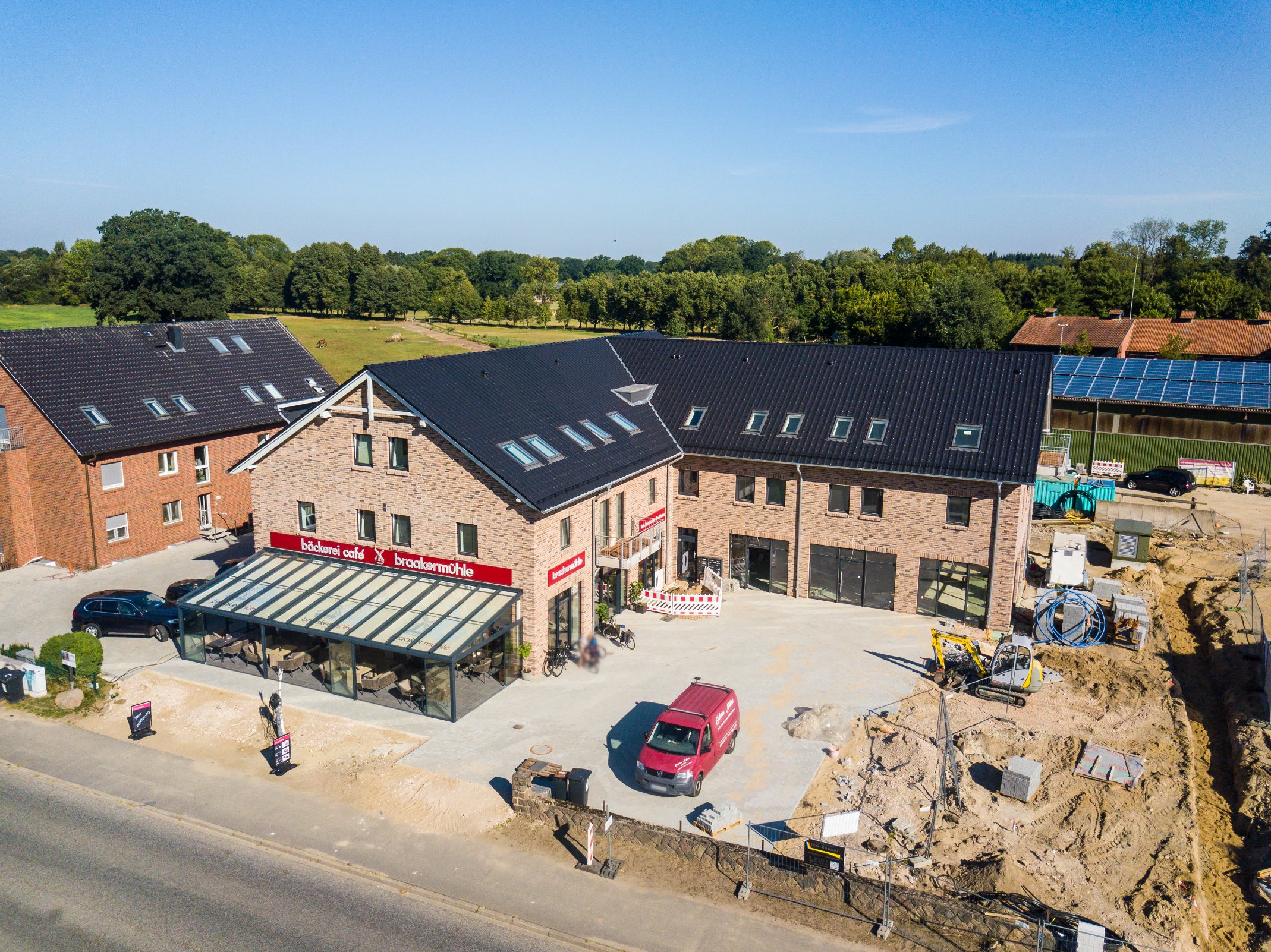 VERMIETET – Ammersbeker Hof Quartier – Vermietung von Büro- & Ladenflächen (Erstbezug)