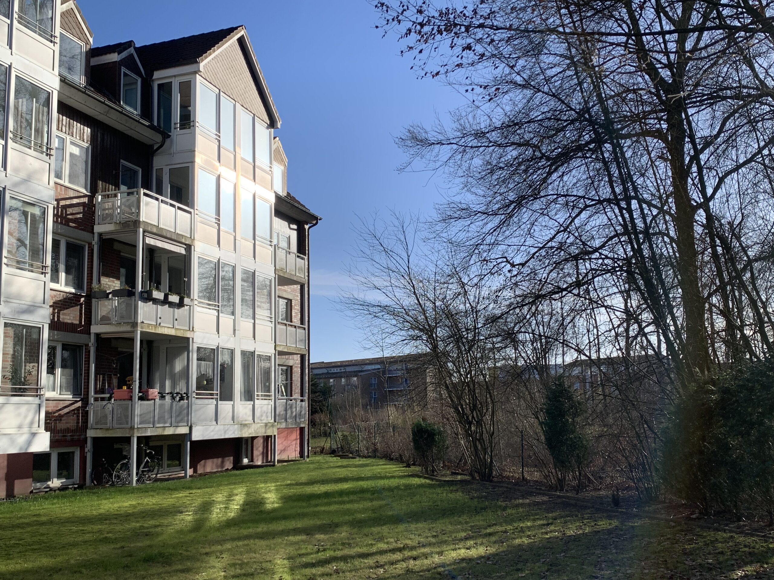 VERMIETET – 2-Zimmer-Appartement-Wohnung mit Blick ins Grüne!