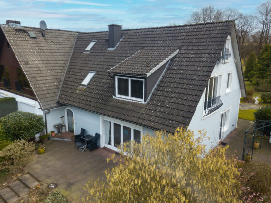 Traumhafte Alleinlage am nordöstlichen Stadtrand von Hamburg