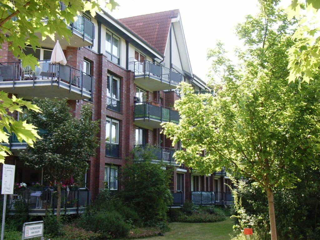 HELLE 2-ZI.-WOHNUNG + VERGLASTE ESSDIELE + SW-LOGGIA HELLE 2-ZI.-WOHNUNG + VERGLASTE ESSDIELE + SW-LOGGIA